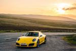 Porsche 911 Carrera T Coupe 2018 года (UK)